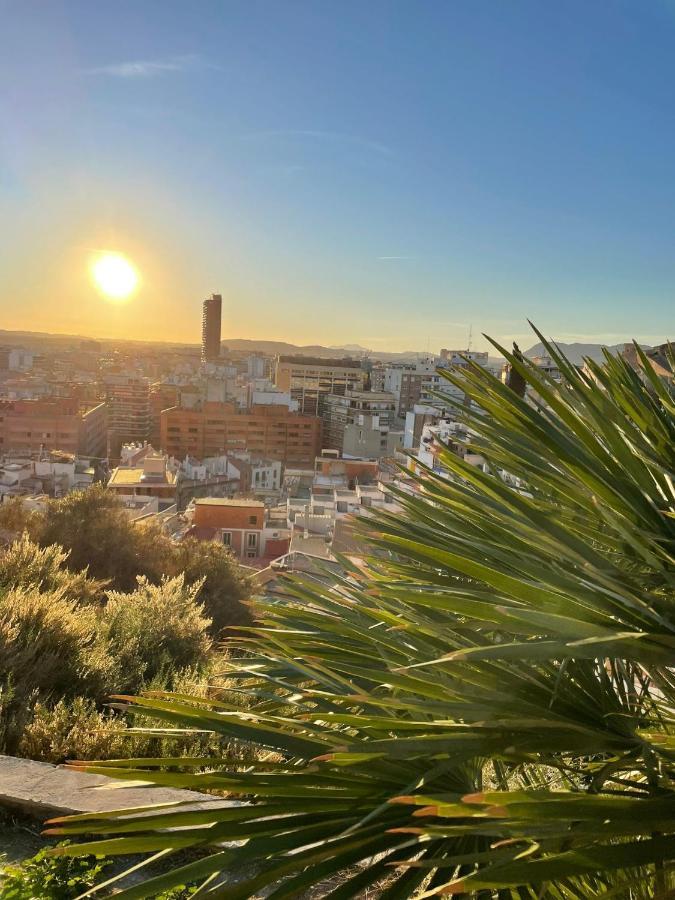 Hanna'S Estudio Deluxe Alicante Eksteriør billede